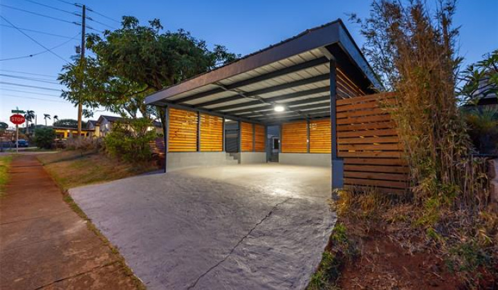 3758 Harding Avenue,Honolulu,Hawaii,96816,4 Bedrooms Bedrooms,3 BathroomsBathrooms,Single family,Harding,18390796
