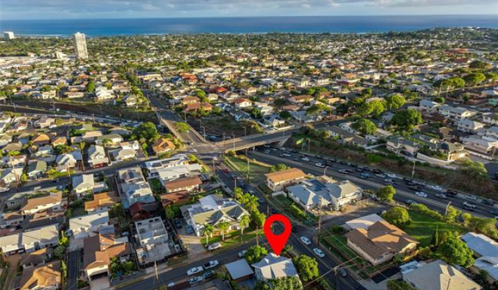 3758 Harding Avenue,Honolulu,Hawaii,96816,4 Bedrooms Bedrooms,3 BathroomsBathrooms,Single family,Harding,18390796