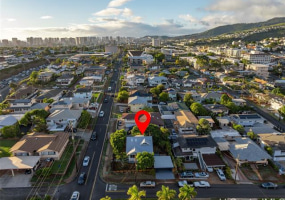 3758 Harding Avenue,Honolulu,Hawaii,96816,4 Bedrooms Bedrooms,3 BathroomsBathrooms,Single family,Harding,18390796