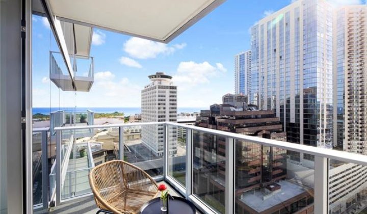 629 Keeaumoku Street,Honolulu,Hawaii,96814,2 ベッドルーム ベッドルーム,2 バスルームバスルーム,コンド / タウンハウス,Keeaumoku,1902,18390952