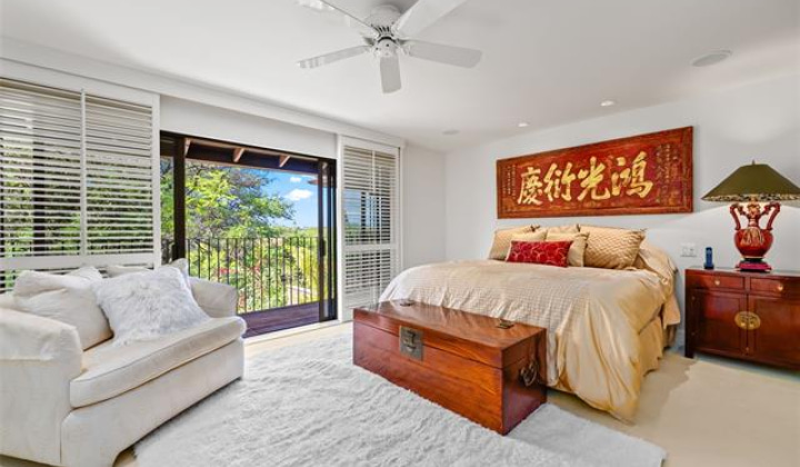 3071 La Pietra Circle,Honolulu,Hawaii,96815,3 ベッドルーム ベッドルーム,3 バスルームバスルーム,コンド / タウンハウス,La Pietra,1,18391764