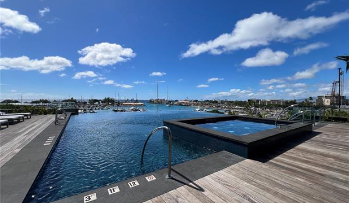 1100 Ala Moana Boulevard,Honolulu,Hawaii,96814,2 Bedrooms Bedrooms,2 BathroomsBathrooms,Condo/Townhouse,Ala Moana,10,18392014