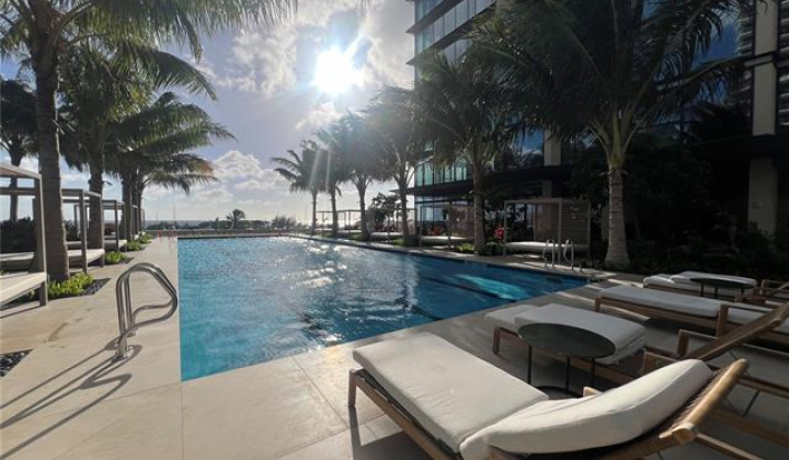 1100 Ala Moana Boulevard,Honolulu,Hawaii,96814,2 Bedrooms Bedrooms,2 BathroomsBathrooms,Condo/Townhouse,Ala Moana,10,18392014