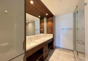 1100 Ala Moana Boulevard,Honolulu,Hawaii,96814,2 Bedrooms Bedrooms,2 BathroomsBathrooms,Condo/Townhouse,Ala Moana,10,18392014