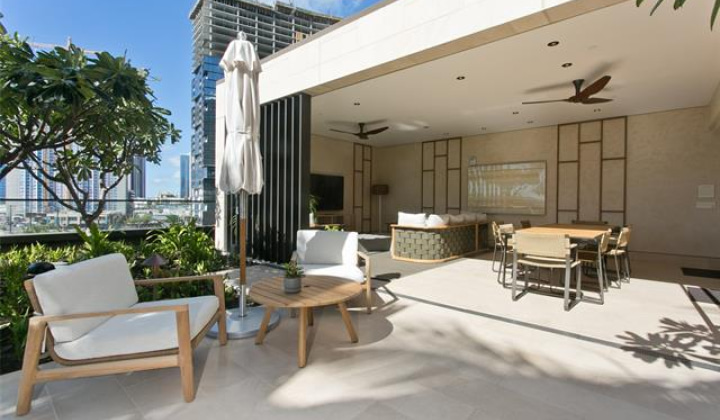 1100 Ala Moana Boulevard,Honolulu,Hawaii,96814,2 Bedrooms Bedrooms,2 BathroomsBathrooms,Condo/Townhouse,Ala Moana,32,18392441