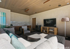 1100 Ala Moana Boulevard,Honolulu,Hawaii,96814,2 Bedrooms Bedrooms,2 BathroomsBathrooms,Condo/Townhouse,Ala Moana,32,18392441