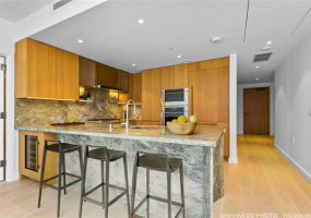1100 Ala Moana Boulevard,Honolulu,Hawaii,96814,2 Bedrooms Bedrooms,2 BathroomsBathrooms,Condo/Townhouse,Ala Moana,32,18392441