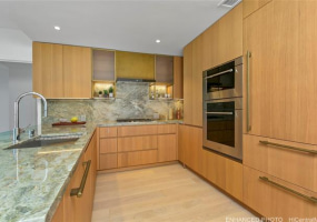 1100 Ala Moana Boulevard,Honolulu,Hawaii,96814,2 Bedrooms Bedrooms,2 BathroomsBathrooms,Condo/Townhouse,Ala Moana,32,18392441