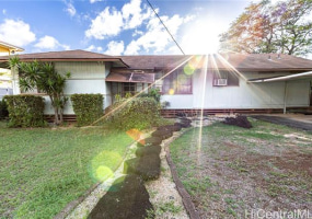 1320-A Kamehameha IV Road,Honolulu,Hawaii,96819,4 Bedrooms Bedrooms,2 BathroomsBathrooms,Single family,Kamehameha IV,18392446