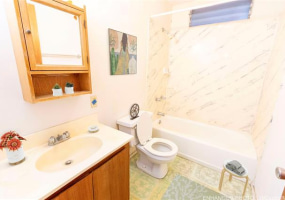 1320-A Kamehameha IV Road,Honolulu,Hawaii,96819,4 Bedrooms Bedrooms,2 BathroomsBathrooms,Single family,Kamehameha IV,18392446
