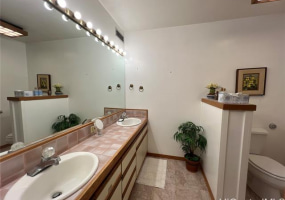 425 Ena Road,Honolulu,Hawaii,96815,2 ベッドルーム ベッドルーム,1 バスルームバスルーム,コンド / タウンハウス,Ena,2,18392584