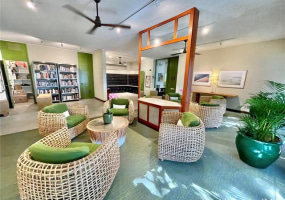 1212 Punahou Street,Honolulu,Hawaii,96826,4 ベッドルーム ベッドルーム,2 バスルームバスルーム,コンド / タウンハウス,Punahou,10,18393305