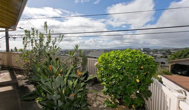 1817 Naio Street,Honolulu,Hawaii,96817,3 ベッドルーム ベッドルーム,2 バスルームバスルーム,一戸建て,Naio,18393547
