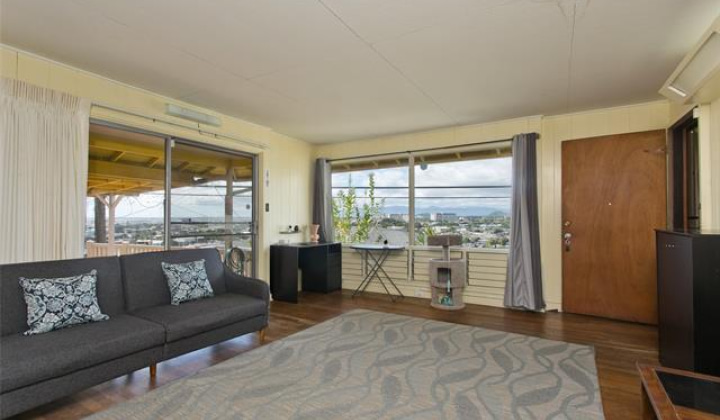 1817 Naio Street,Honolulu,Hawaii,96817,3 ベッドルーム ベッドルーム,2 バスルームバスルーム,一戸建て,Naio,18393547