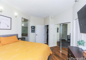 725 Kapiolani Boulevard,Honolulu,Hawaii,96813,3 ベッドルーム ベッドルーム,2 バスルームバスルーム,コンド / タウンハウス,Kapiolani,24,18393817