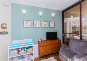 725 Kapiolani Boulevard,Honolulu,Hawaii,96813,3 ベッドルーム ベッドルーム,2 バスルームバスルーム,コンド / タウンハウス,Kapiolani,24,18393817