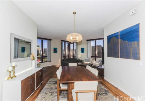 725 Kapiolani Boulevard,Honolulu,Hawaii,96813,3 ベッドルーム ベッドルーム,2 バスルームバスルーム,コンド / タウンハウス,Kapiolani,24,18393817