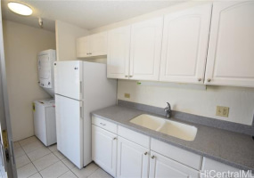1226 Alexander Street,Honolulu,Hawaii,96826,2 ベッドルーム ベッドルーム,1 バスルームバスルーム,コンド / タウンハウス,Alexander,8,18393820