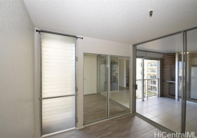 1226 Alexander Street,Honolulu,Hawaii,96826,2 ベッドルーム ベッドルーム,1 バスルームバスルーム,コンド / タウンハウス,Alexander,8,18393820