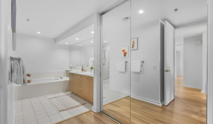 1 Keahole Place,Honolulu,Hawaii,96825,2 ベッドルーム ベッドルーム,2 バスルームバスルーム,コンド / タウンハウス,Keahole,3,18394126