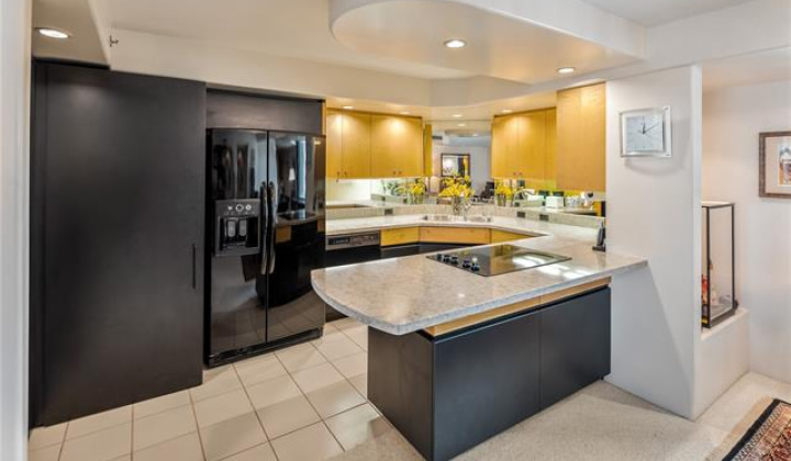 66 Queen Street,Honolulu,Hawaii,96813,2 Bedrooms Bedrooms,2 BathroomsBathrooms,Condo/Townhouse,Queen,27,18394732