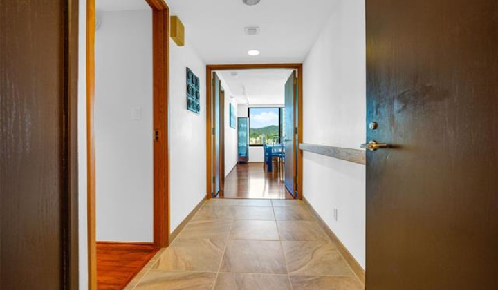 1330 Ala Moana Boulevard,Honolulu,Hawaii,96814,2 ベッドルーム ベッドルーム,2 バスルームバスルーム,コンド / タウンハウス,Ala Moana,28,18395806