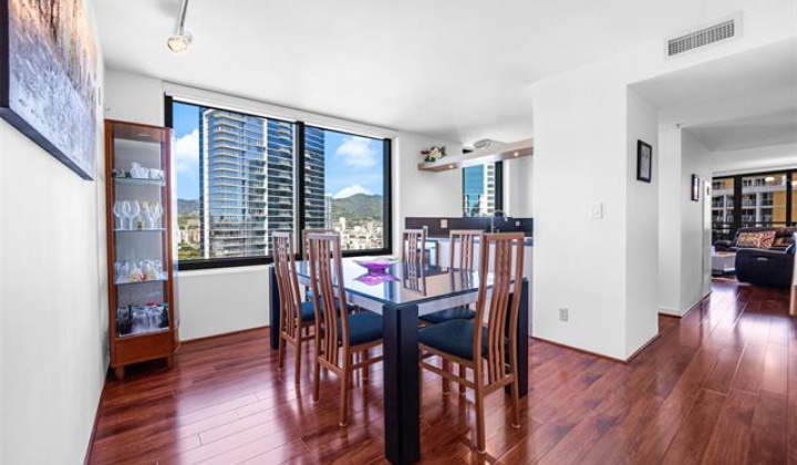 1330 Ala Moana Boulevard,Honolulu,Hawaii,96814,2 ベッドルーム ベッドルーム,2 バスルームバスルーム,コンド / タウンハウス,Ala Moana,28,18395806
