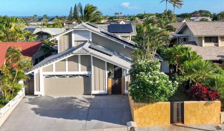 1061 Mokuhano Street,Honolulu,Hawaii,96825,4 ベッドルーム ベッドルーム,2 バスルームバスルーム,一戸建て,Mokuhano,18395898