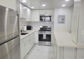 2465 Kuhio Avenue,Honolulu,Hawaii,96815,2 ベッドルーム ベッドルーム,2 バスルームバスルーム,コンド / タウンハウス,Kuhio,11,18396040