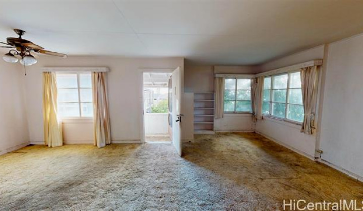 1758 Mikahala Way,Honolulu,Hawaii,96816,5 ベッドルーム ベッドルーム,2 バスルームバスルーム,一戸建て,Mikahala,18396407