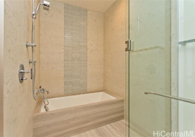 1100 Ala Moana Boulevard,Honolulu,Hawaii,96814,2 Bedrooms Bedrooms,2 BathroomsBathrooms,Condo/Townhouse,Ala Moana,39,18396927