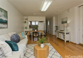 780 Amana Street,Honolulu,Hawaii,96814,2 ベッドルーム ベッドルーム,1 バスルームバスルーム,コンド / タウンハウス,Amana,15,18397519