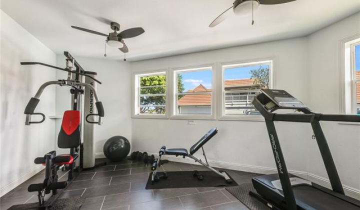 515 Keolu Drive,Kailua,Hawaii,96734,5 Bedrooms Bedrooms,3 BathroomsBathrooms,Condo/Townhouse,Keolu,1,18398253