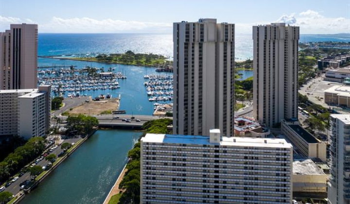 1600 Ala Moana Boulevard,Honolulu,Hawaii,96815,3 ベッドルーム ベッドルーム,3 バスルームバスルーム,コンド / タウンハウス,Ala Moana,37,18849627