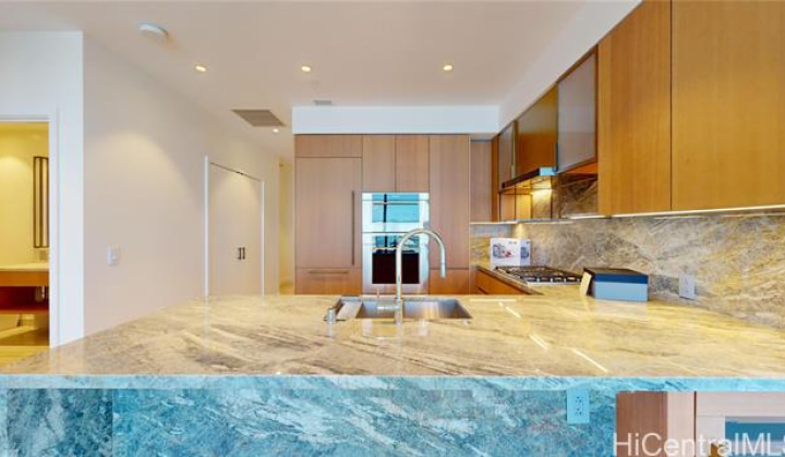 1100 Ala Moana Boulevard,Honolulu,Hawaii,96814,1 Bedroom Bedrooms,1 BathroomBathrooms,Condo/Townhouse,Ala Moana,39,18398328