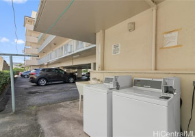 1642 Kewalo Street,Honolulu,Hawaii,96822,1 Bedroom Bedrooms,1 BathroomBathrooms,Condo/Townhouse,Kewalo,2,18398532