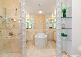 3071 La Pietra Circle,Honolulu,Hawaii,96815,3 Bedrooms Bedrooms,3 BathroomsBathrooms,Single family,La Pietra,18398585