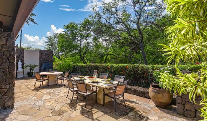 3071 La Pietra Circle,Honolulu,Hawaii,96815,3 Bedrooms Bedrooms,3 BathroomsBathrooms,Single family,La Pietra,18398585