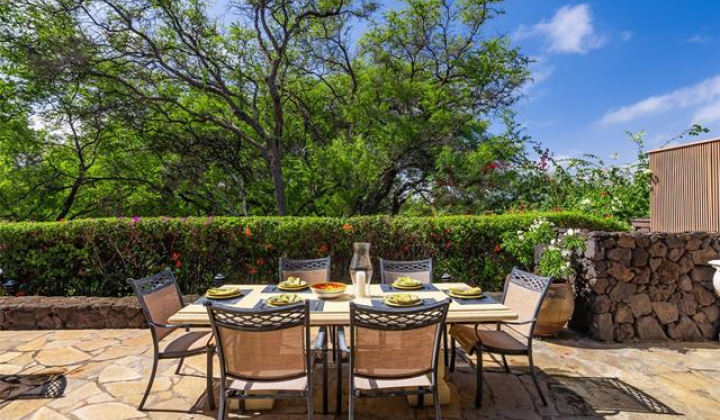 3071 La Pietra Circle,Honolulu,Hawaii,96815,3 Bedrooms Bedrooms,3 BathroomsBathrooms,Single family,La Pietra,18398585