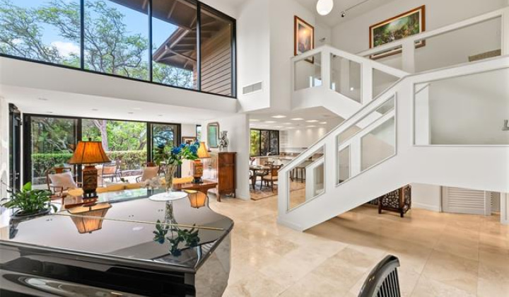 3071 La Pietra Circle,Honolulu,Hawaii,96815,3 Bedrooms Bedrooms,3 BathroomsBathrooms,Single family,La Pietra,18398585
