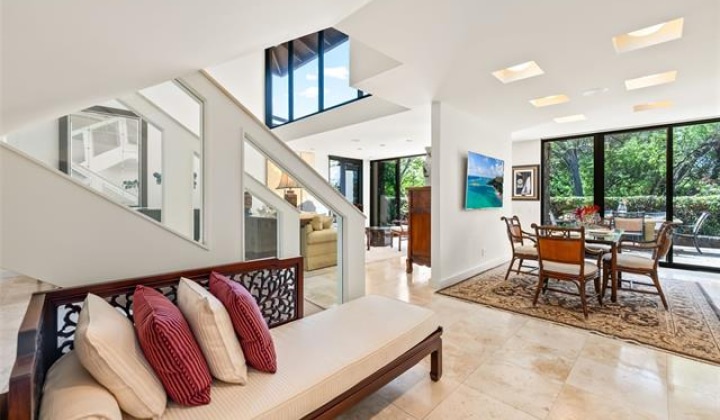 3071 La Pietra Circle,Honolulu,Hawaii,96815,3 Bedrooms Bedrooms,3 BathroomsBathrooms,Single family,La Pietra,18398585