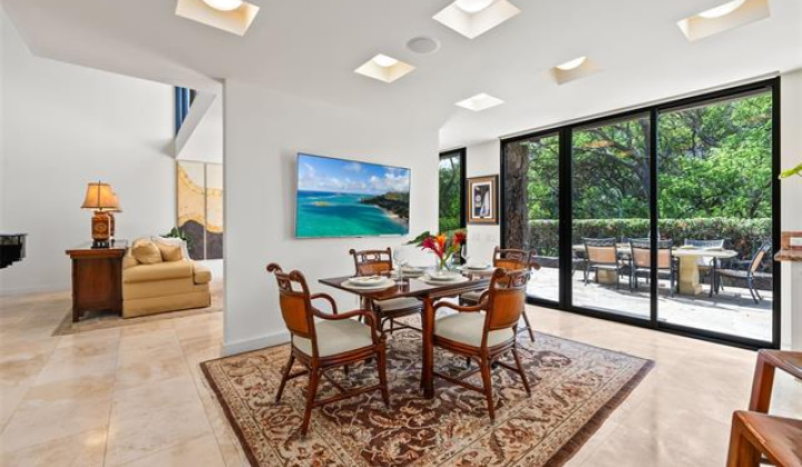 3071 La Pietra Circle,Honolulu,Hawaii,96815,3 Bedrooms Bedrooms,3 BathroomsBathrooms,Single family,La Pietra,18398585