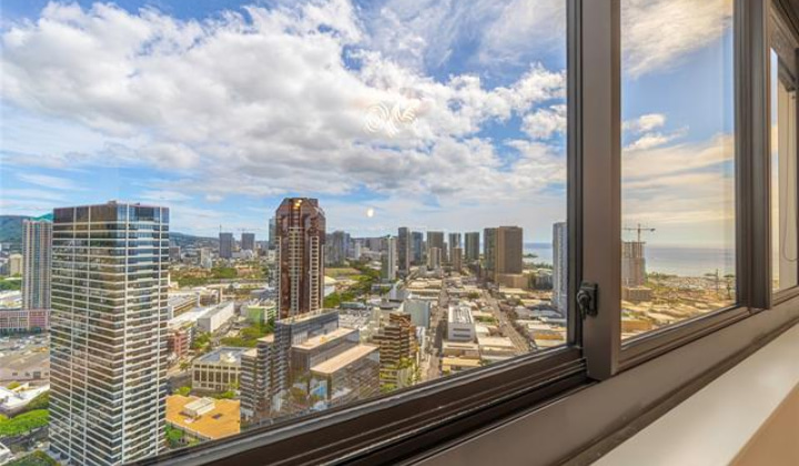 600 Queen Street,Honolulu,Hawaii,96813,2 ベッドルーム ベッドルーム,2 バスルームバスルーム,コンド / タウンハウス,Queen,35,18398911