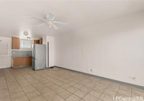 2440 Date Street,Honolulu,Hawaii,96826,3 ベッドルーム ベッドルーム,1 バスルームバスルーム,コンド / タウンハウス,Date,12,18399419