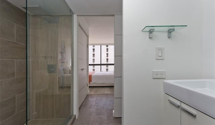 320 Liliuokalani Avenue,Honolulu,Hawaii,96815,2 ベッドルーム ベッドルーム,1 バスルームバスルーム,コンド / タウンハウス,Liliuokalani,6,18851626