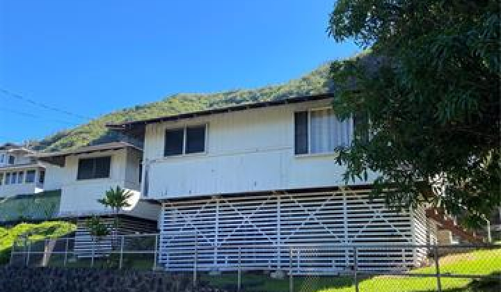 2265 Waiomao Road,Honolulu,Hawaii,96816,3 Bedrooms Bedrooms,1 BathroomBathrooms,Single family,Waiomao,18400879