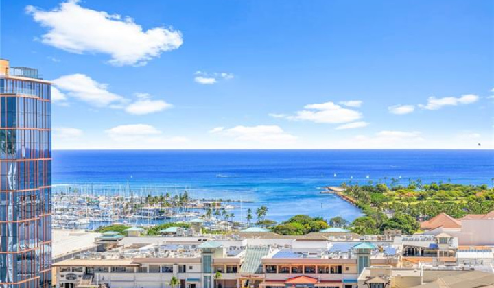 629 Keeaumoku Street,Honolulu,Hawaii,96814,2 Bedrooms Bedrooms,2 BathroomsBathrooms,Condo/Townhouse,Keeaumoku,21,18401256