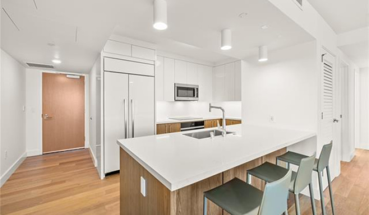 629 Keeaumoku Street,Honolulu,Hawaii,96814,2 Bedrooms Bedrooms,2 BathroomsBathrooms,Condo/Townhouse,Keeaumoku,21,18401256