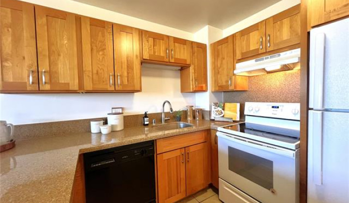 55 Kukui Street,Honolulu,Hawaii,96813,1 Bedroom Bedrooms,1 BathroomBathrooms,Condo/Townhouse,Kukui,28,18401261