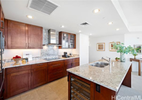 223 Saratoga Road,Honolulu,Hawaii,96815,2 Bedrooms Bedrooms,2 BathroomsBathrooms,Condo/Townhouse,Saratoga,28,18402258
